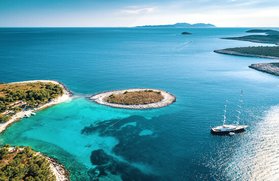 Monohull 42' To 54ft