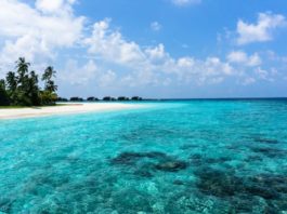 Plages nudistes : les 15 plus belles du monde