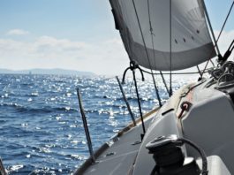 Guide Pratique pour Remonter au Vent en Voilier