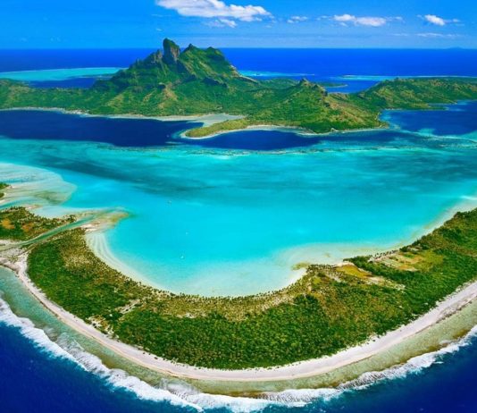 French Polynesia Sailing: The Yacht charter Guide