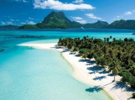 Cost to charter a yacht in French Polynesia (Tahiti, Bora Bora…)