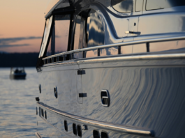 The Guide to Preparing your Yacht for Charter photo bateau vision hiver