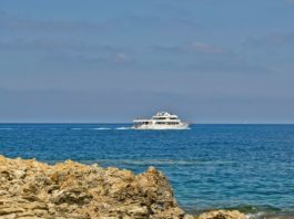 6 Great Motoryachts Just Under 100 Feet to Consider