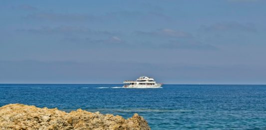 6 Great Motoryachts Just Under 100 Feet to Consider