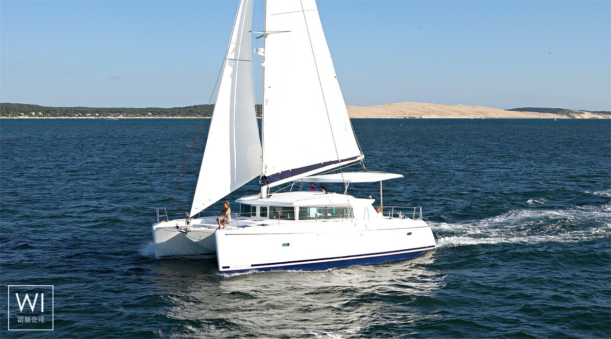 Lagoon 420 Lagoon Catamaran Exterior 0