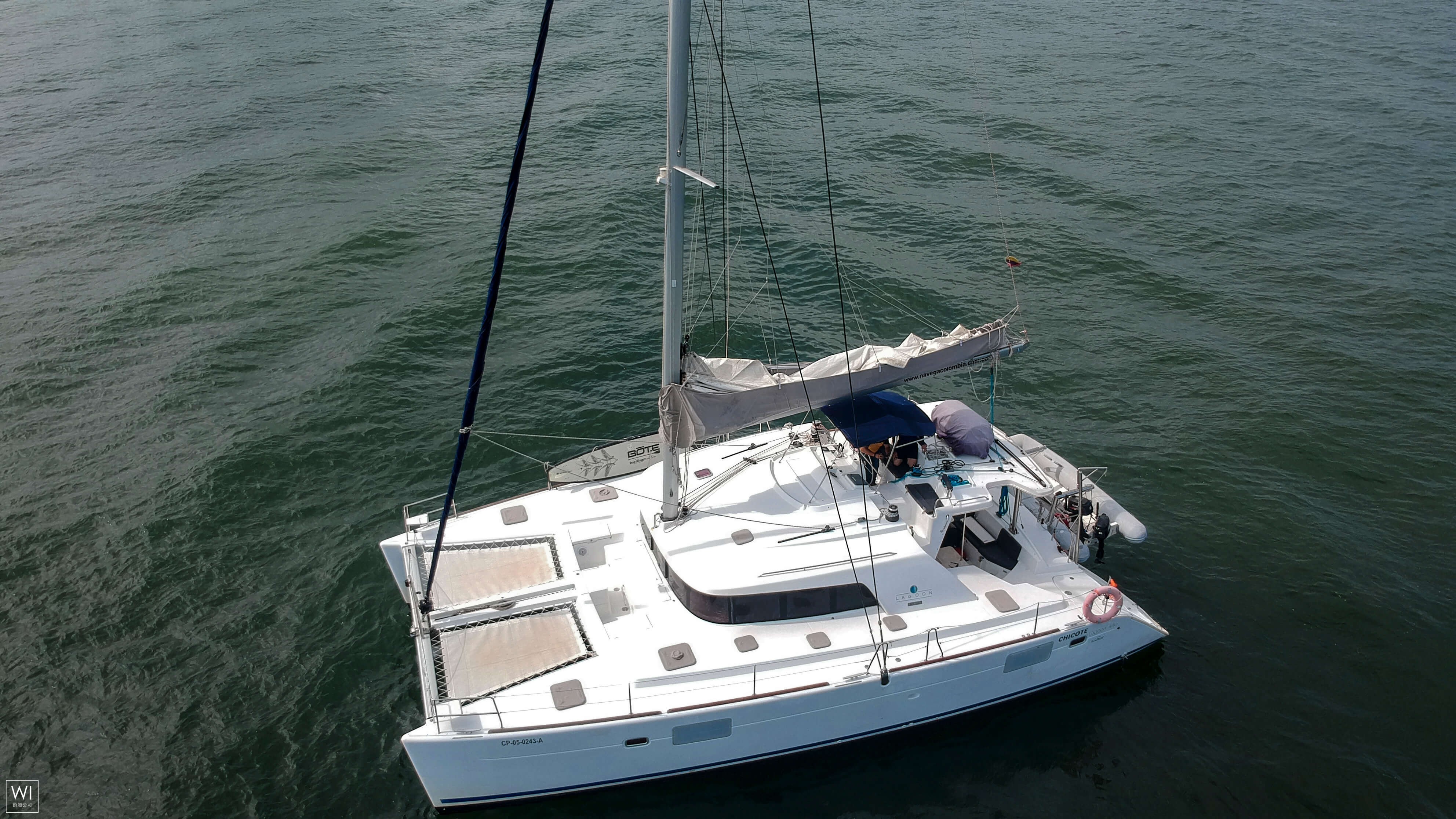 Chicote  Lagoon Catamaran Lagoon 440 Exterior 1