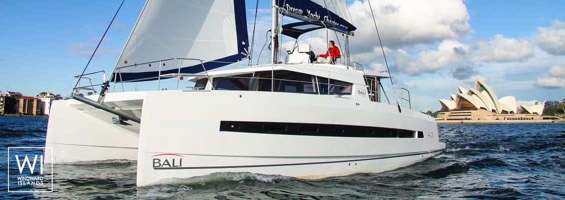 Bali 4.3 Catana Catamaran Exterior 1