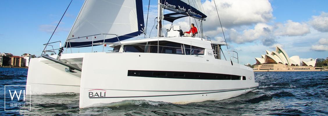 Bali 4.3 Catana Catamaran Exterior 1