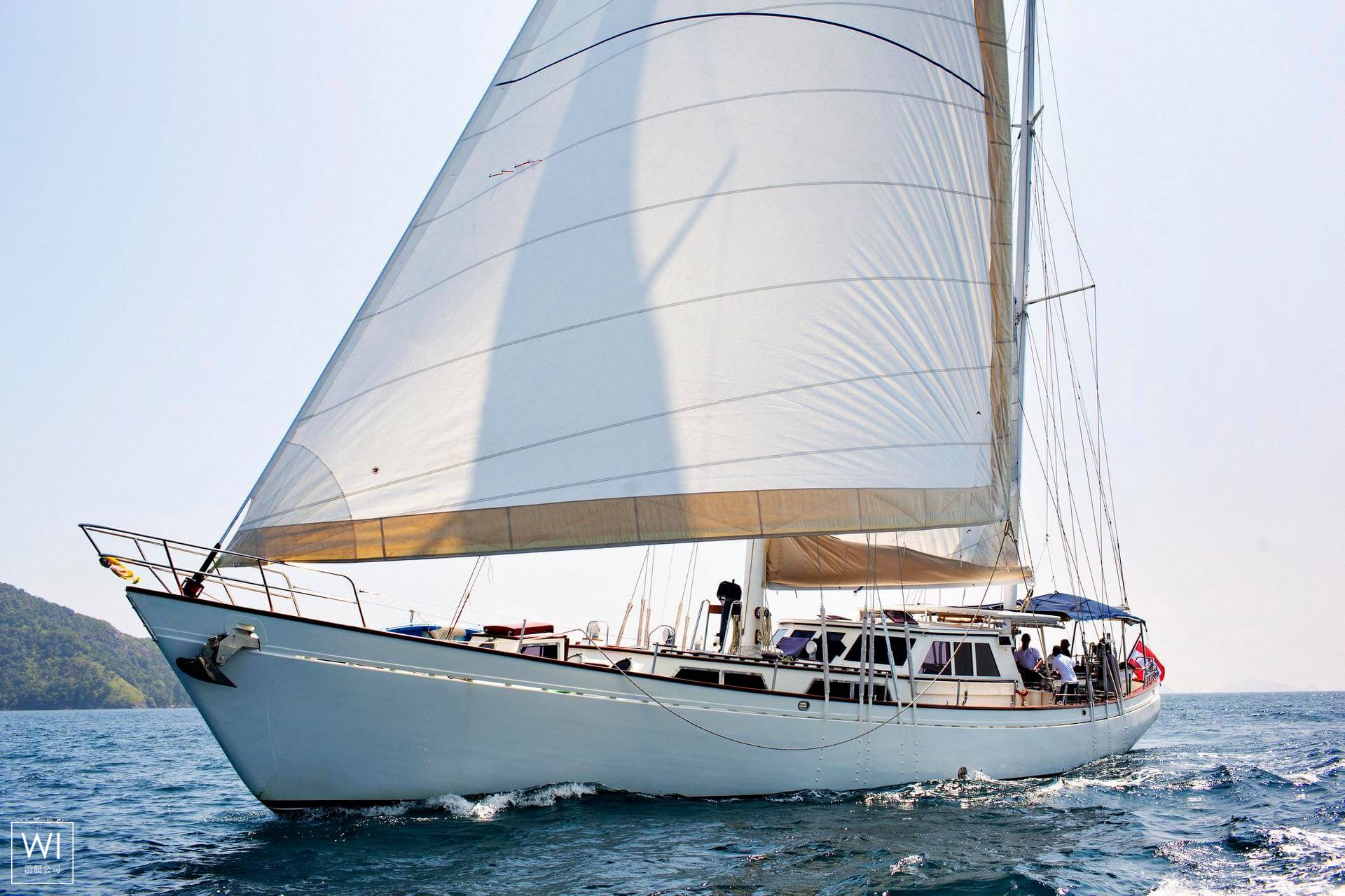 Meta IV   Ketch  26M Exterior 1
