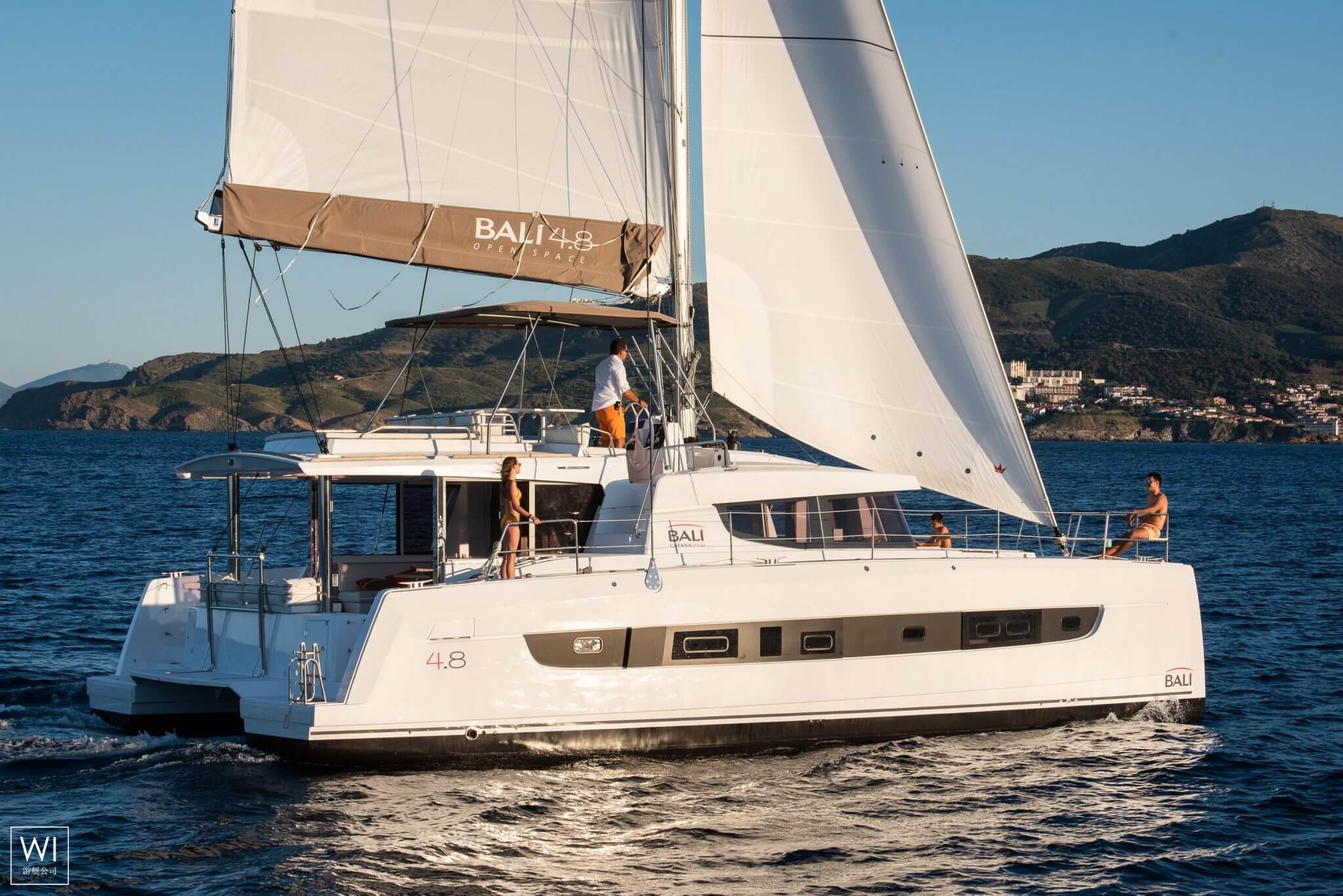 Bali 4.8 Catana Catamaran Exterior 1