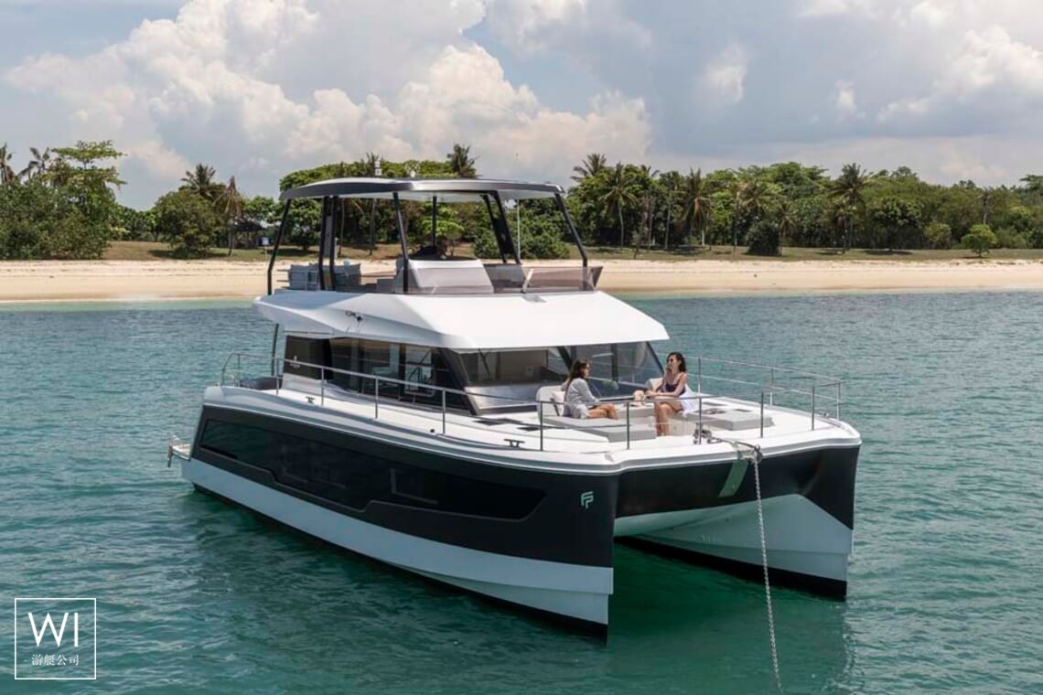 MY 40 Fountaine Pajot Exterior 1