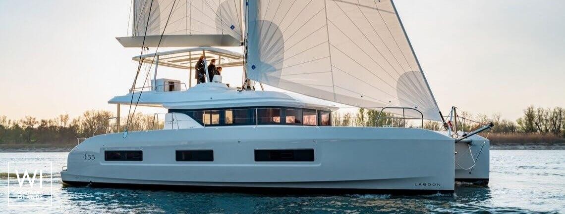 Utopia  Lagoon Catamaran Lagoon 55 Exterior 1