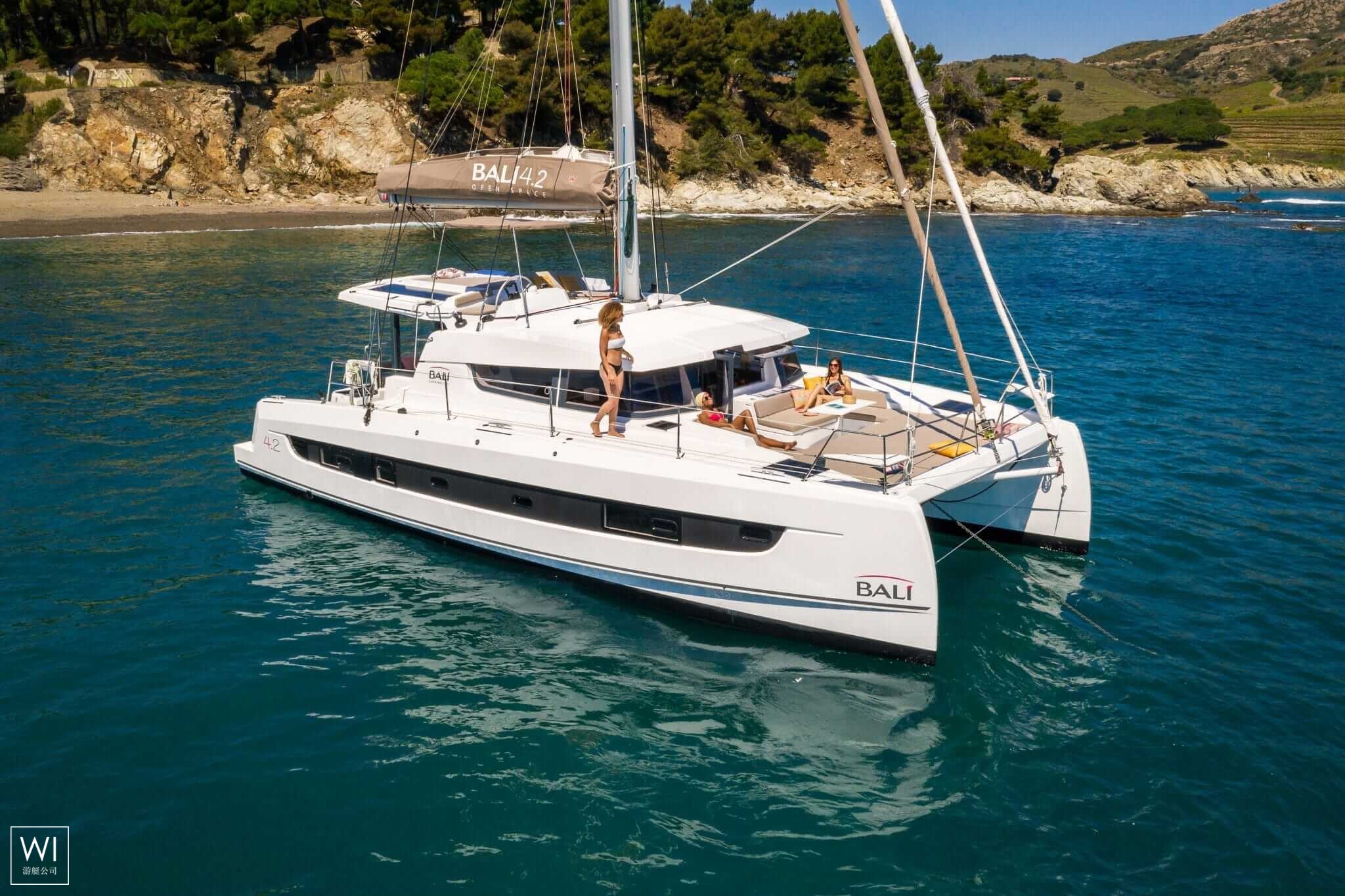 Bali 4.2 Catana Catamaran Exterior 1