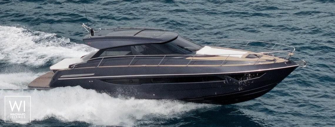 Power 44 Focus Exterior 1