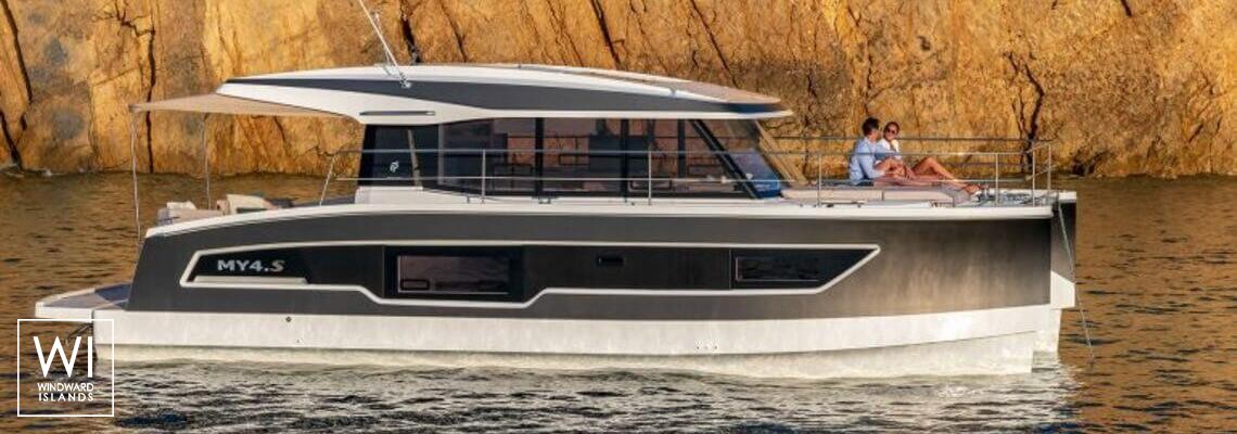 MY 4.S Fountaine Pajot Exterior 1
