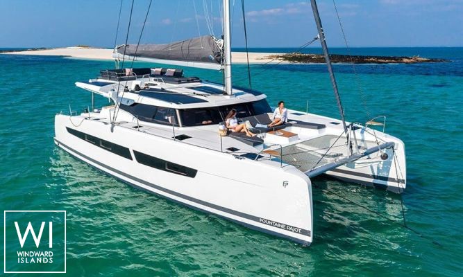 VIENNA  Fountaine Pajot Aura 51 Exterior 1