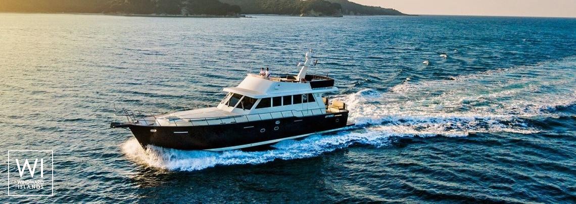 Flamenga   Riviera yachts Alaska 72 Exterior 1