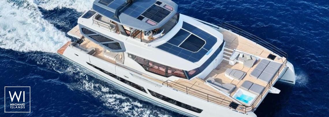 ALINA  Fountaine Pajot Thíra  80 Exterior 1