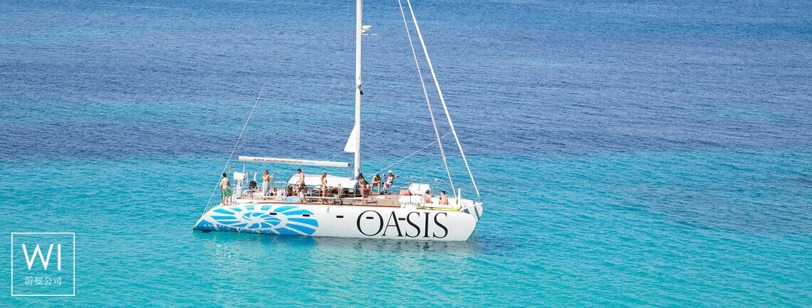 Oasis I   Catamaran 15m Exterior 1