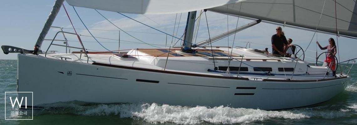Dufour 40E Dufour Yachts Exterior 1