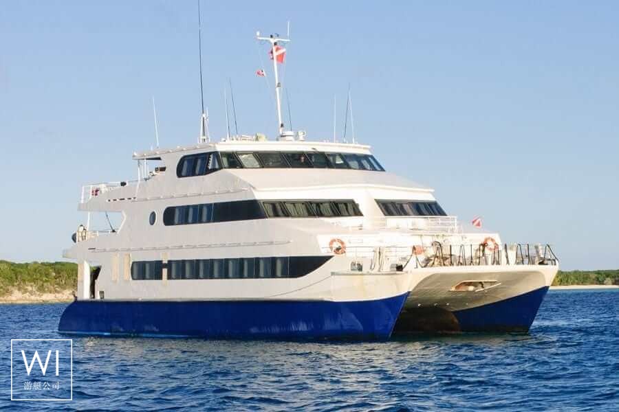 Aqua Cat   Power Cat 31M Exterior 1