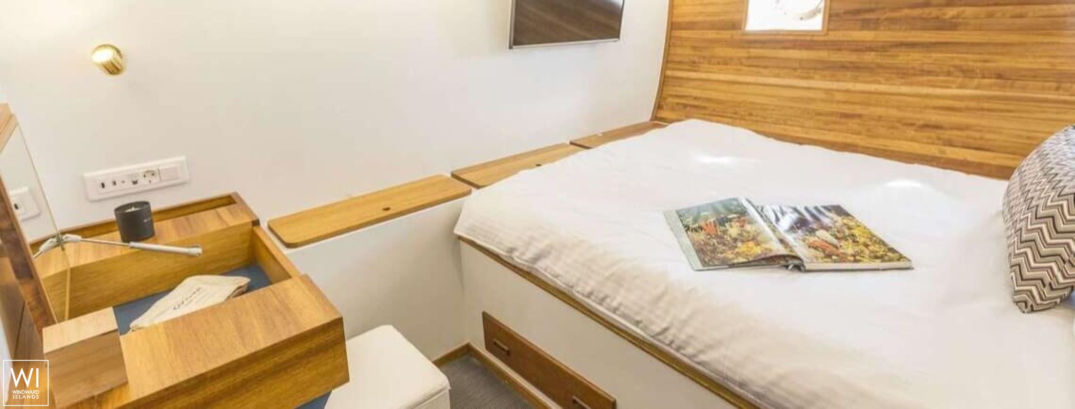 COSMOS  Turkish Gulet Gulet RSI 24M Interior 10