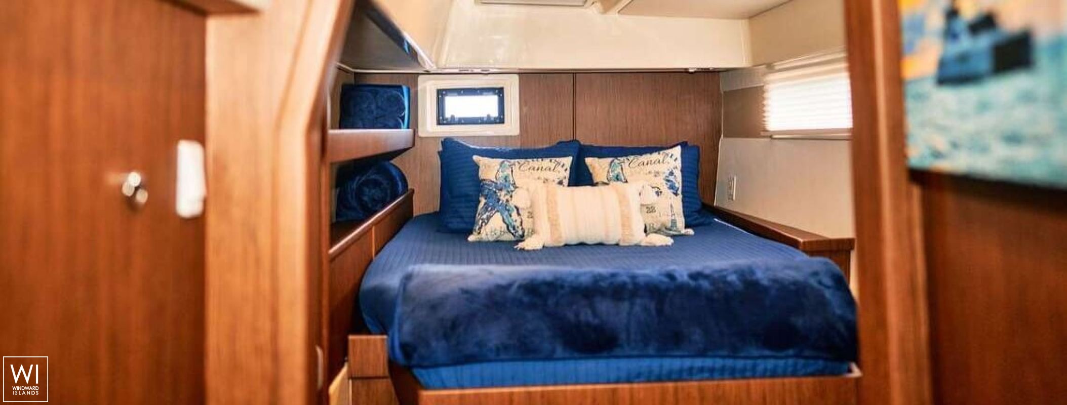 Second Star  Robertson & Caines Leopard  4800 Interior 14