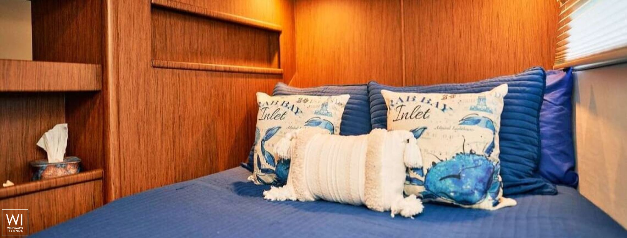 Second Star  Robertson & Caines Leopard  4800 Interior 18