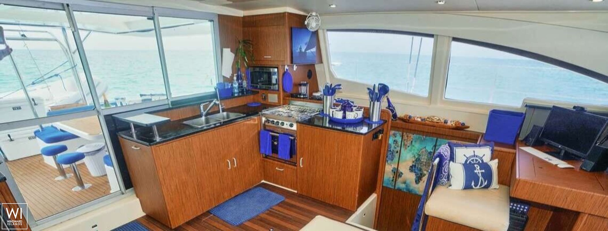 Second Star  Robertson & Caines Leopard  4800 Interior 19