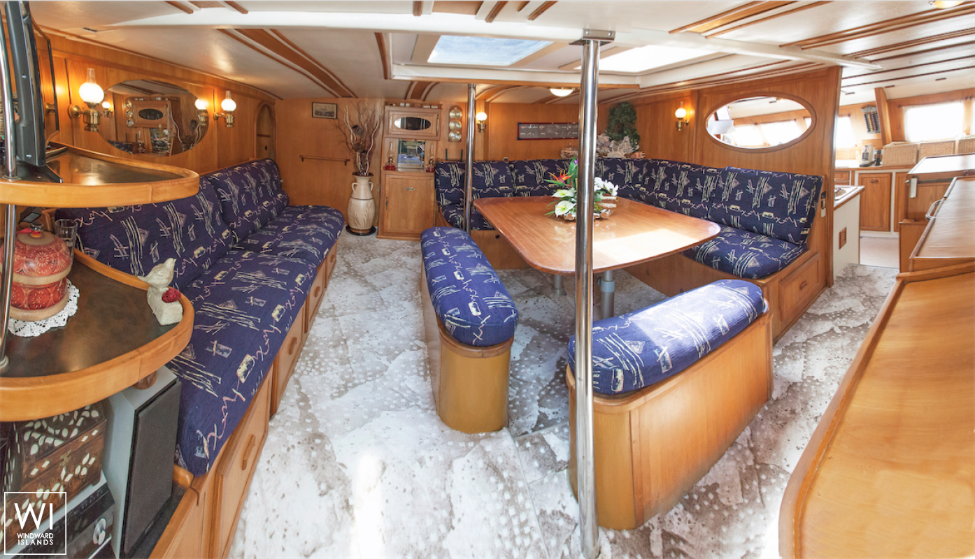 Conan   Catamaran 24M Interior 6