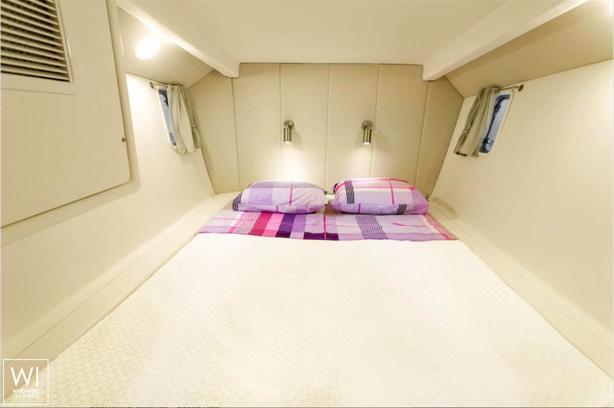 Conan   Catamaran 24M Interior 9