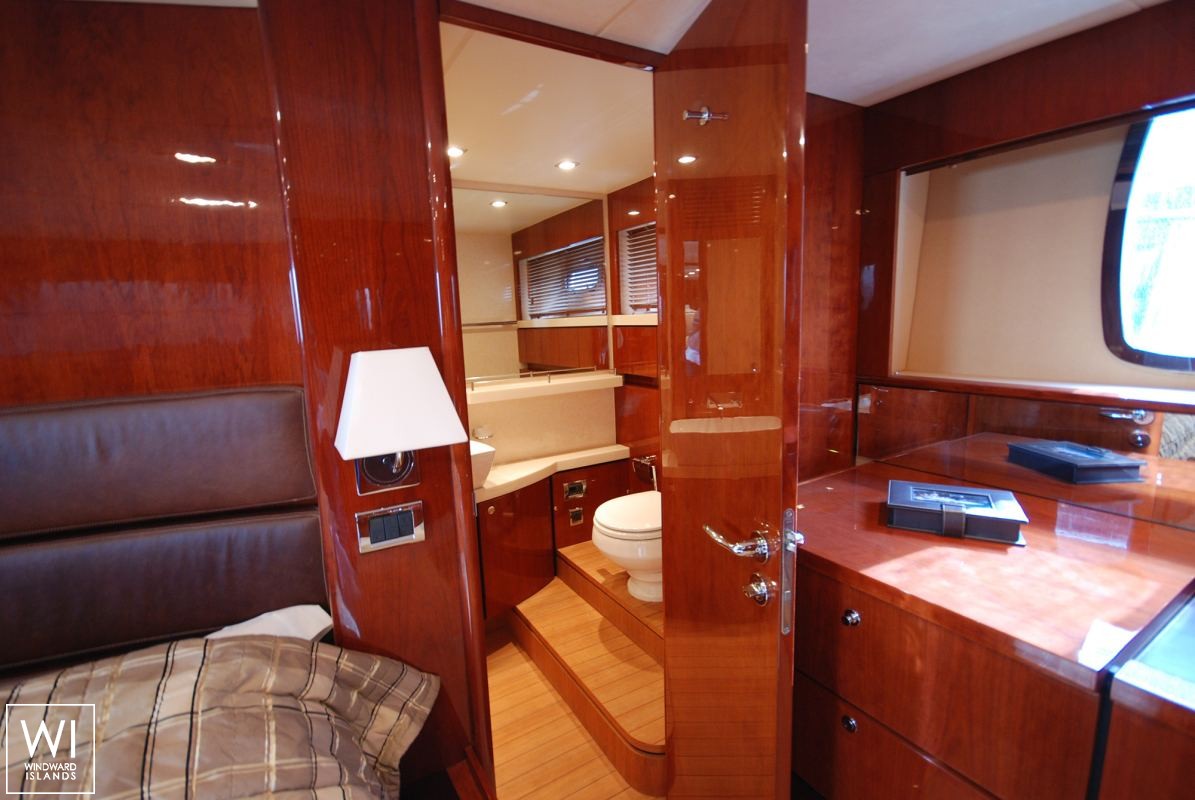 Squadron 68 Fairline Interior 5