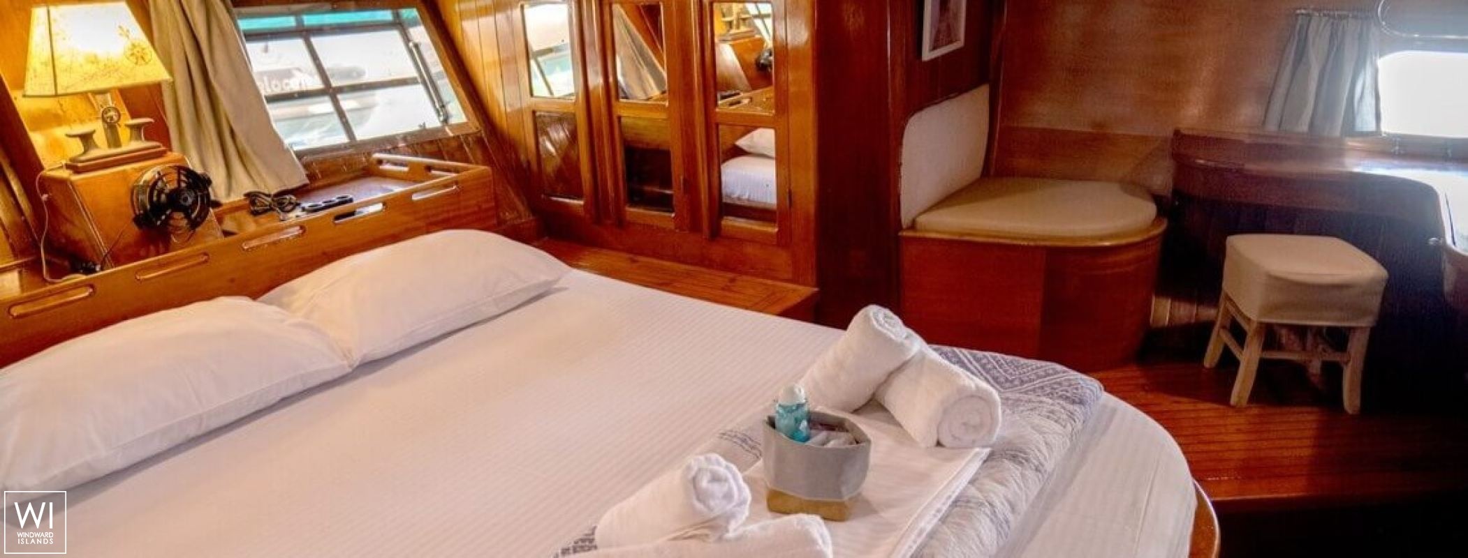 Kapetan-Kosmas  Turkish Gulet Gulet DDI 27M Interior 19