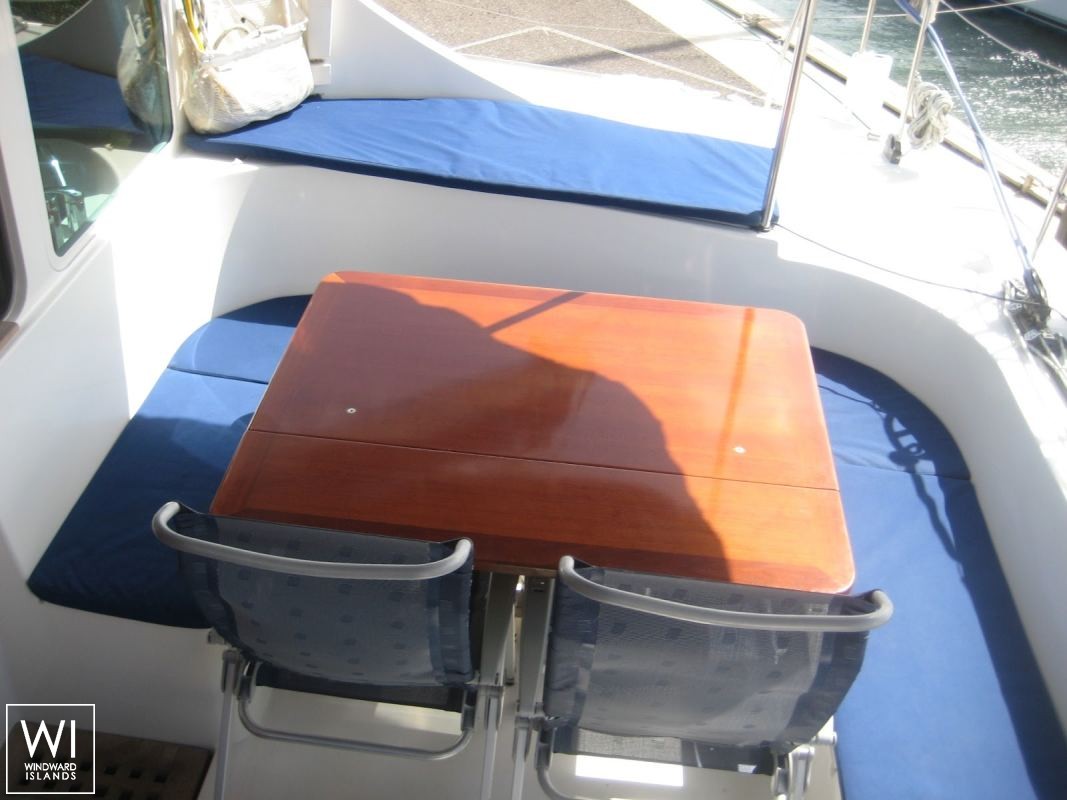 Shadock   Lagoon Catamaran Lagoon 410 Interior 1