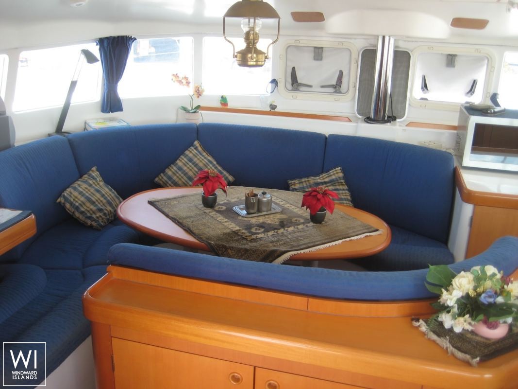 Shadock   Lagoon Catamaran Lagoon 410 Interior 3