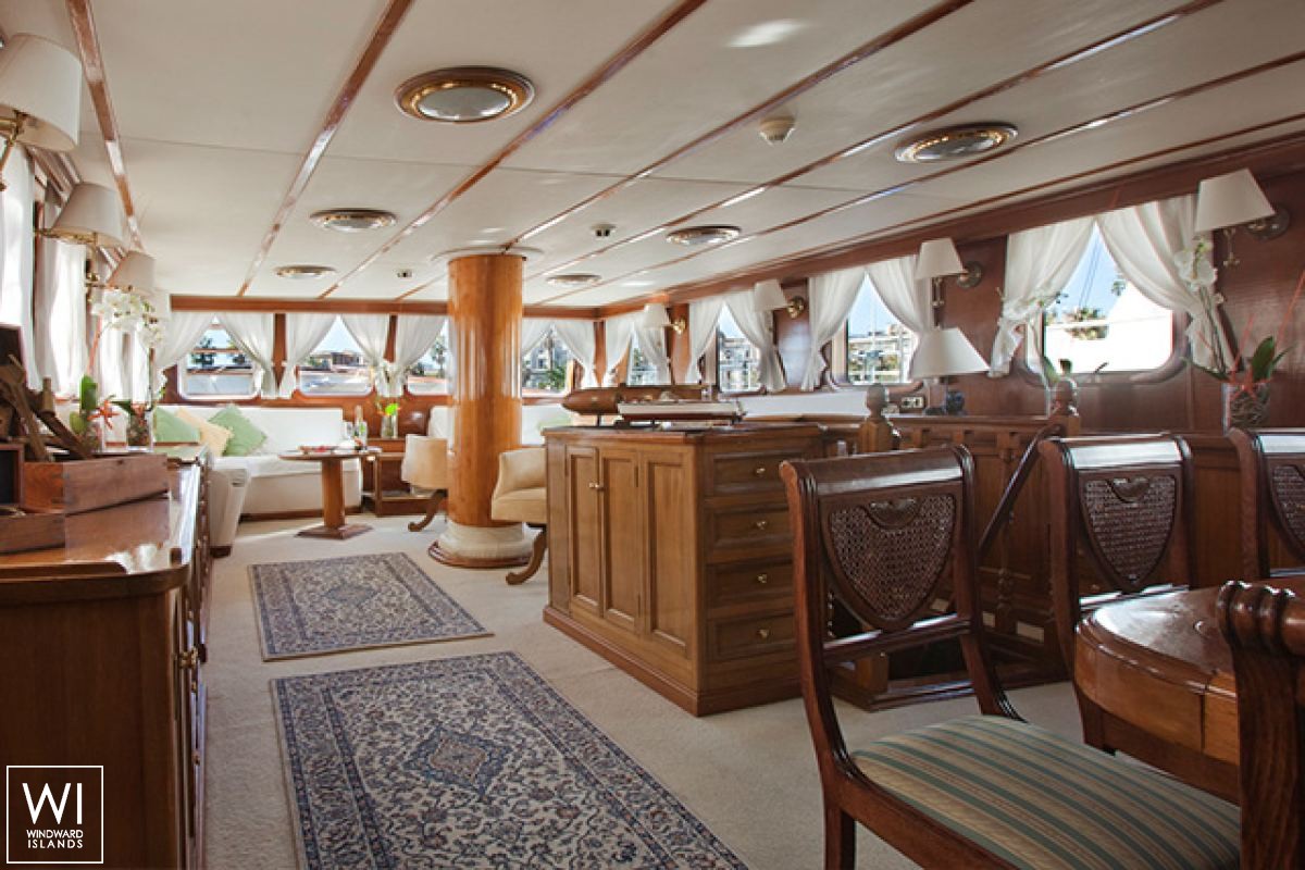 Ketch  34M  Interior 1
