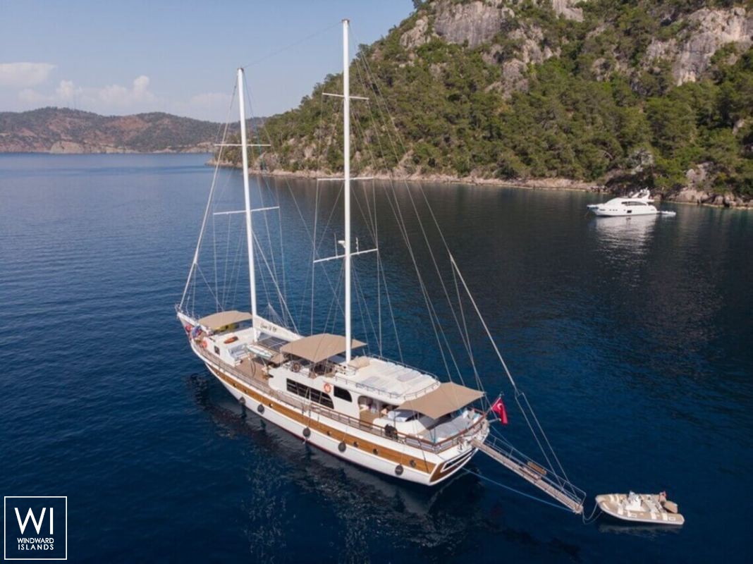 Queen of RTT  Turkish Gulet Gulet DEL 32M Exterior 2
