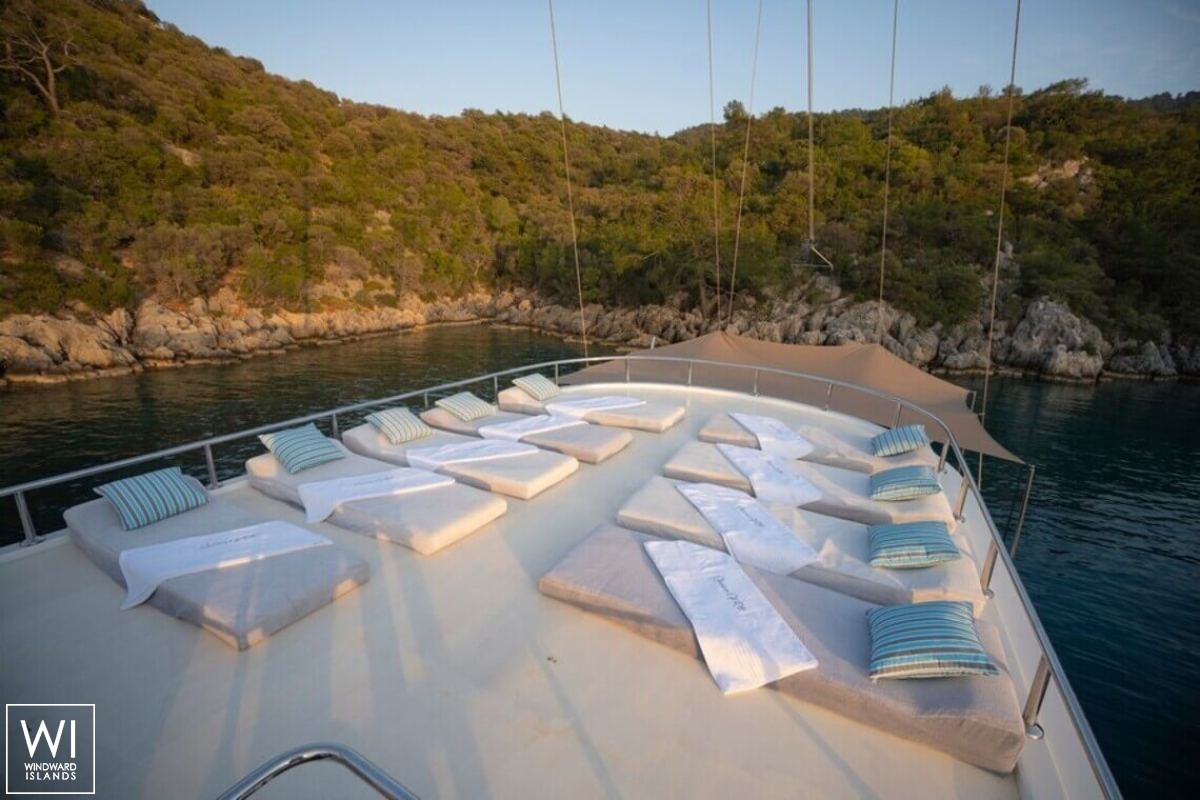 Queen of RTT  Turkish Gulet Gulet DEL 32M Exterior 11