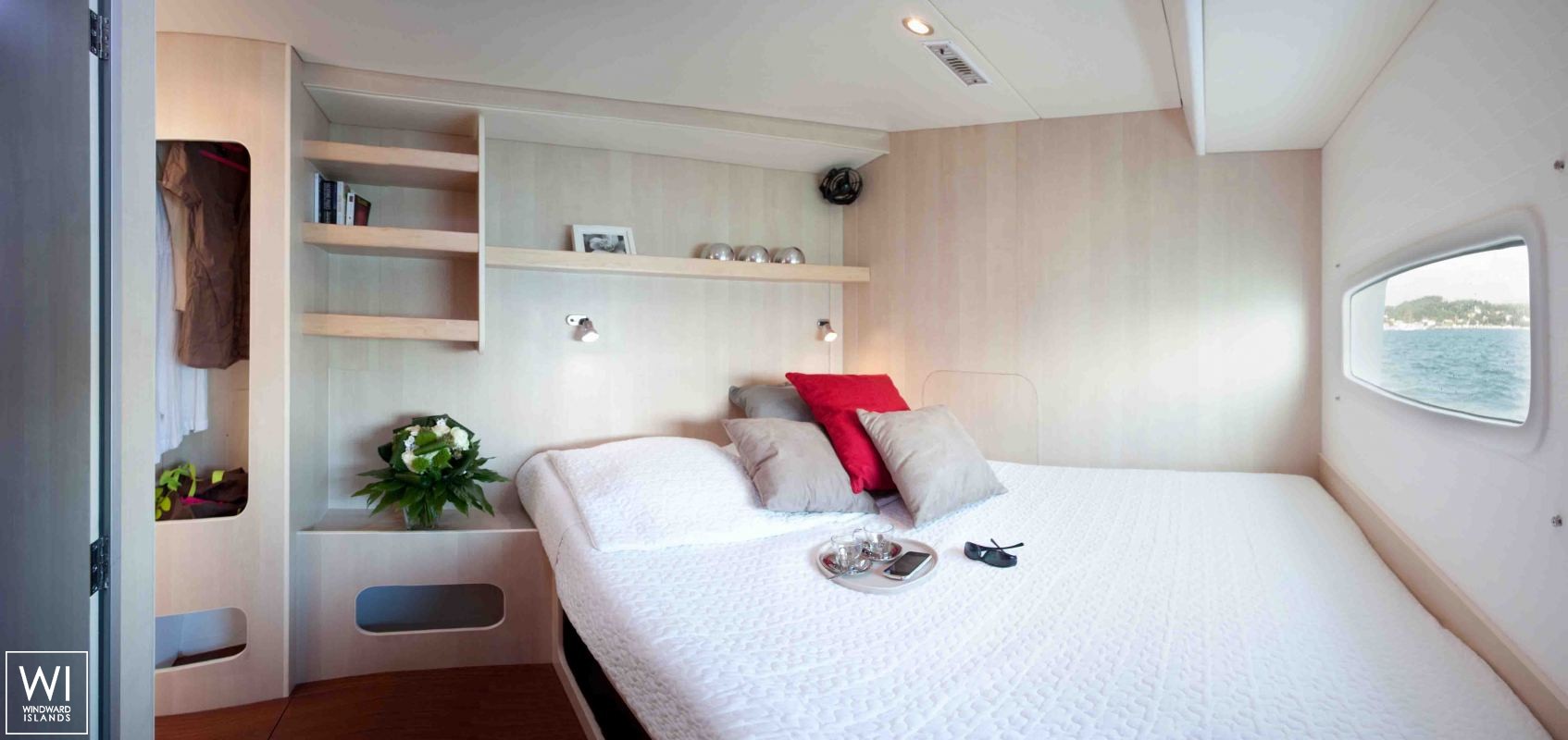 Catlante 600 Catlantech Interior 3