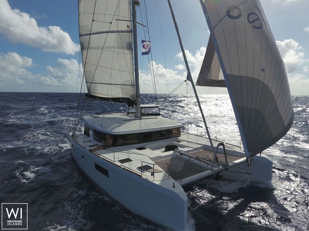 Lagoon 450 Lagoon Catamaran Exterior 2
