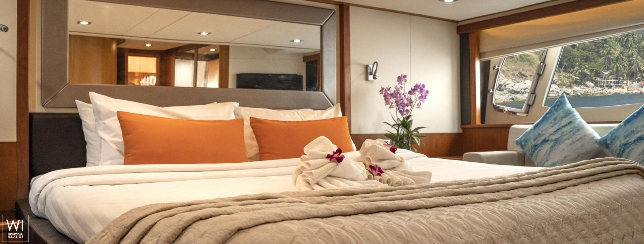 Sea Scape 2  Sunseeker Manhattan 60' Interior 12