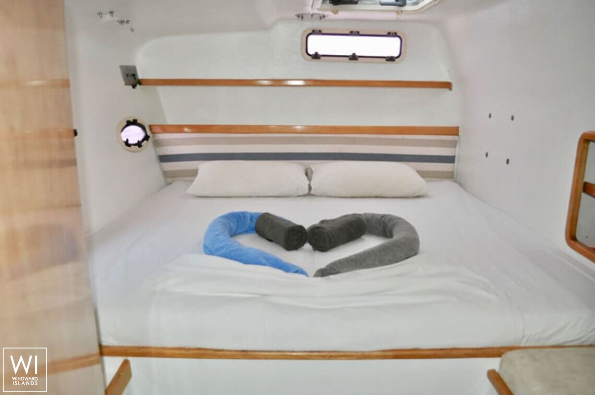 SAILFISH  Knysna Catamaran Knysna 480 Interior 11