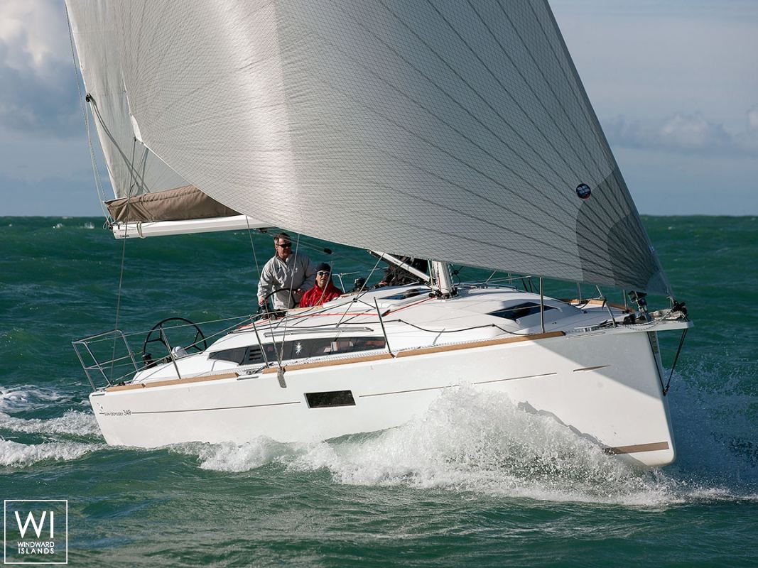 Sun Odyssey 349 Jeanneau Exterior 2