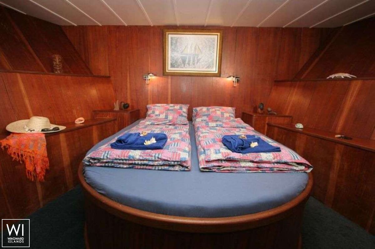 Sea Star   Schooner STS 40M Interior 8