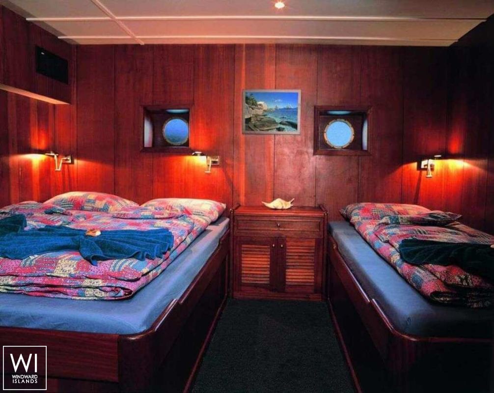 Sea Star   Schooner STS 40M Interior 10