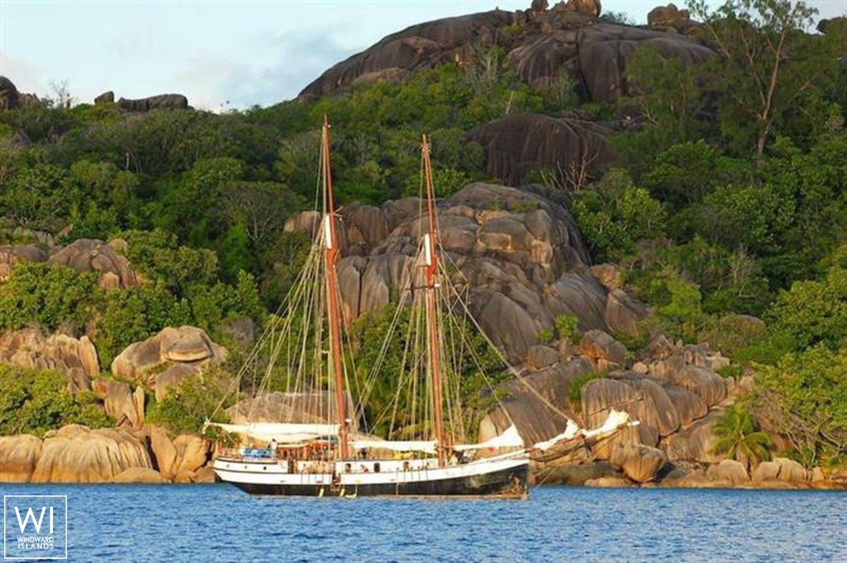 S.Y SEA PEARL   Schooner SCS 35M Exterior 1