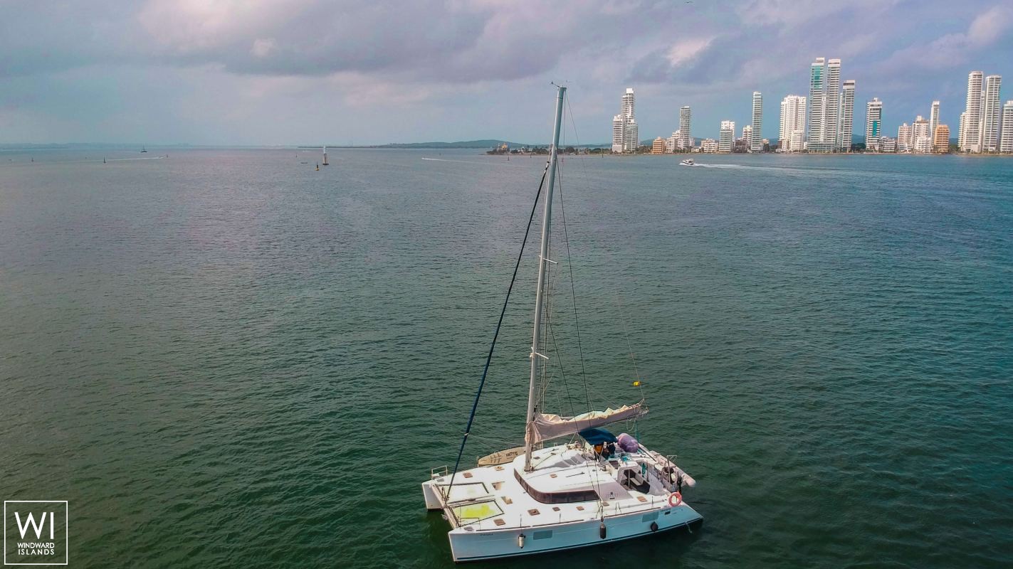 Chicote  Lagoon Catamaran Lagoon 440 Exterior 3