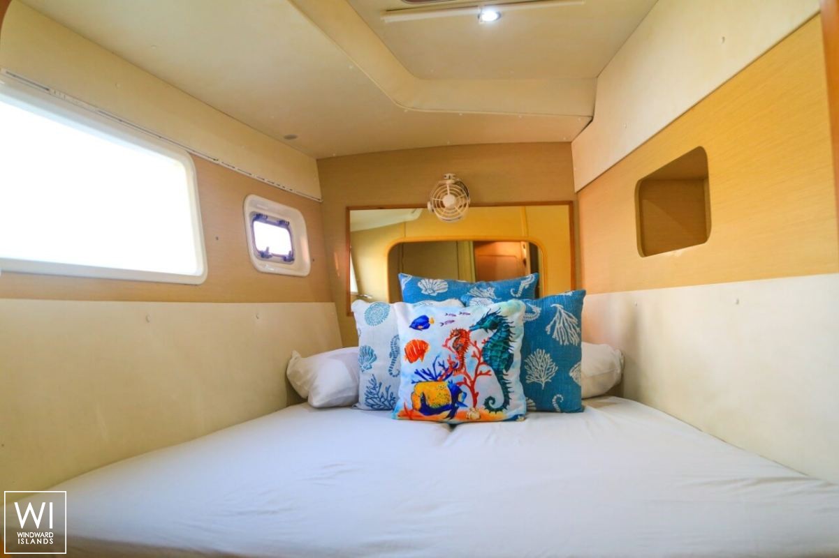 Chicote  Lagoon Catamaran Lagoon 440 Interior 6