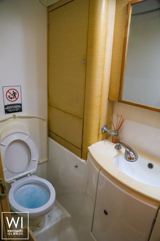 Chicote  Lagoon Catamaran Lagoon 440 Interior 10