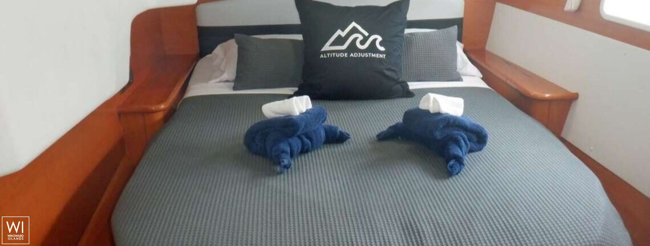 ALTITUDE ADJUSTMENT  Lagoon Catamaran Lagoon 440 Interior 12